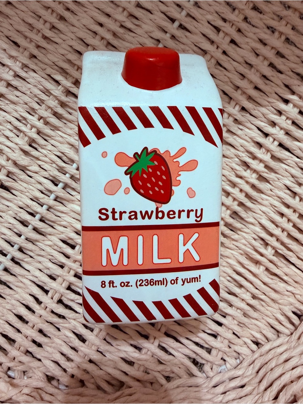 Strawberry Milk Carton Ceramic Pencil Holder Desk Organizer Cute Kawaii Décor